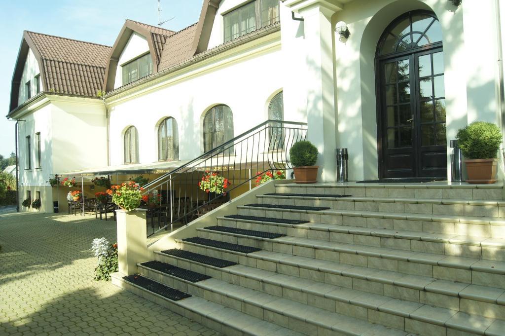 Hotel Jedlina Lublin Eksteriør bilde